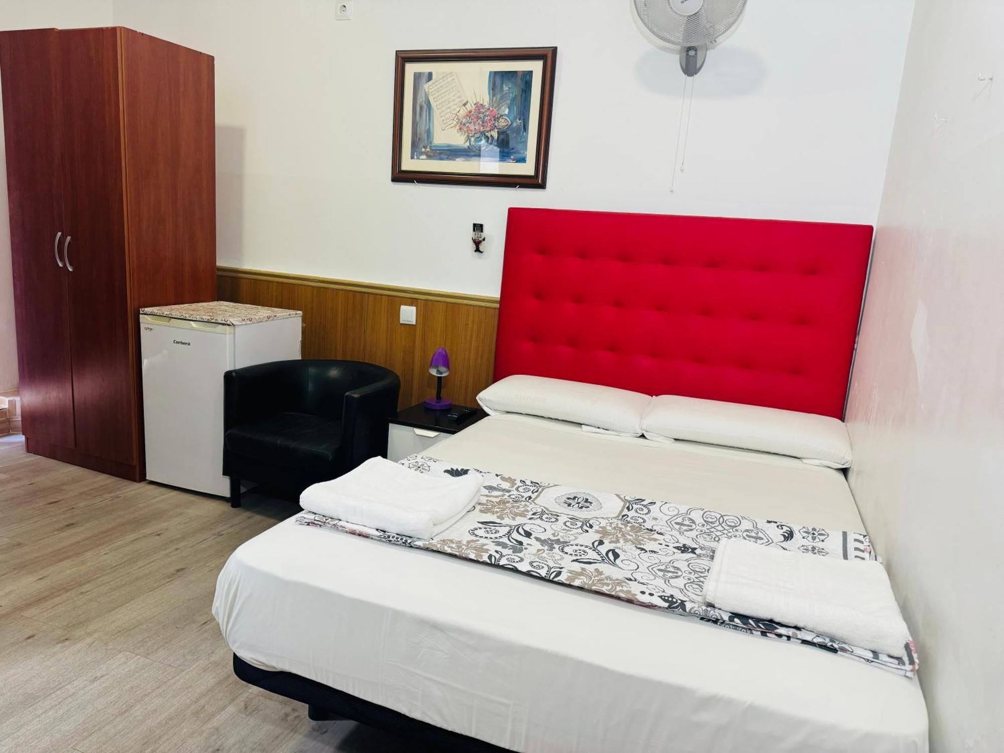 Hostal Mont Thabor Barcelona Eksteriør bilde
